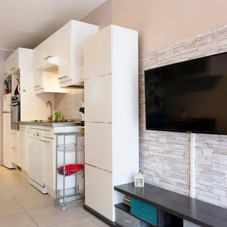 Beau Avec Grande Terrasse * La Grande Motte