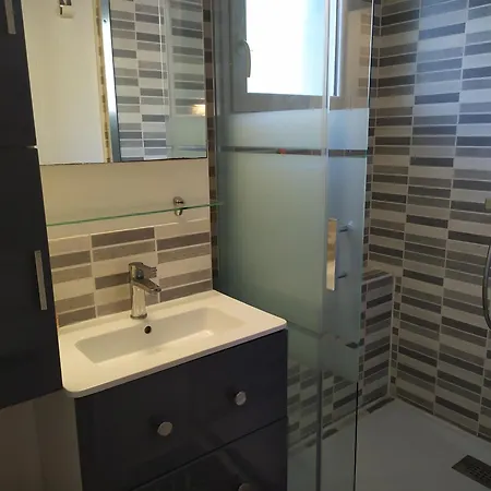 Beau Avec Grande Terrasse *