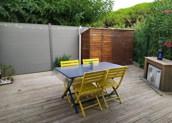 Beau Avec Grande Terrasse 아파트