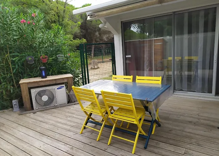 Beau Avec Grande Terrasse 아파트 라그랑모트