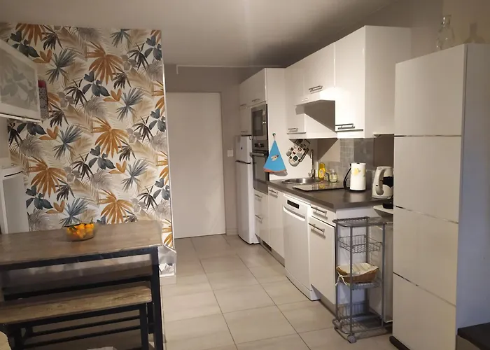 Beau Avec Grande Terrasse * 라그랑모트